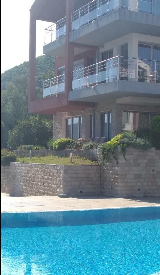 Apartments Acacia Hill Ðenovići Εξωτερικό φωτογραφία