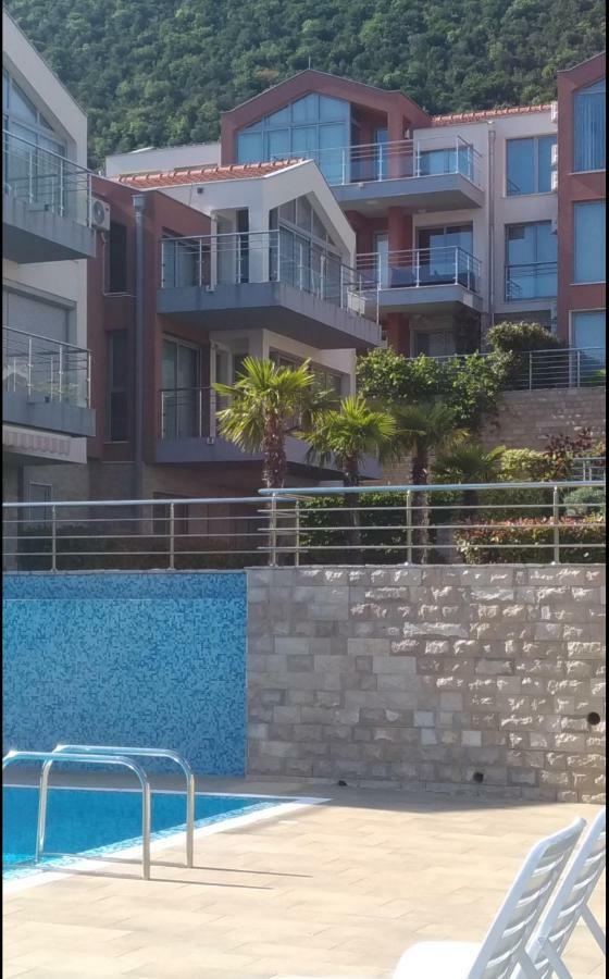 Apartments Acacia Hill Ðenovići Εξωτερικό φωτογραφία