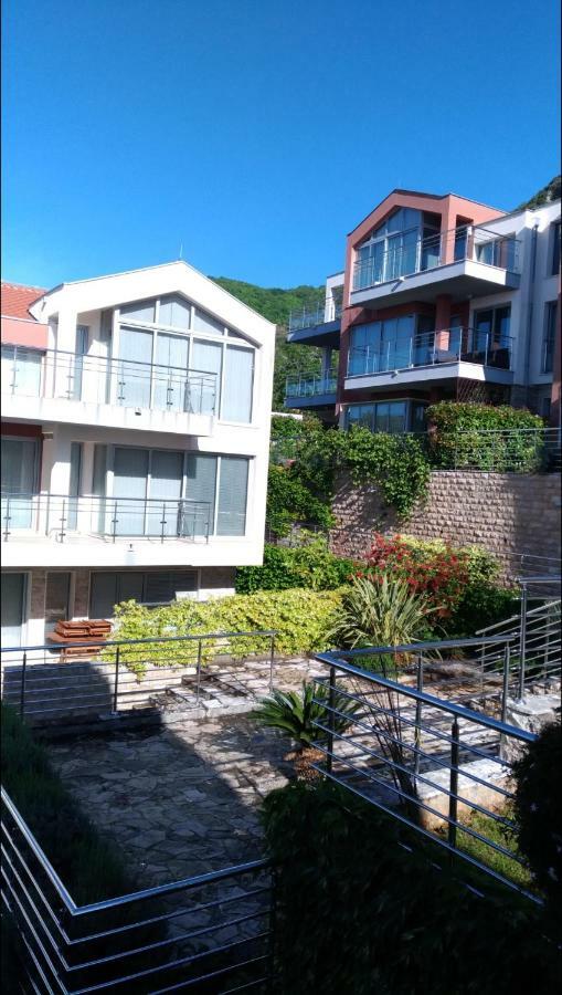 Apartments Acacia Hill Ðenovići Εξωτερικό φωτογραφία