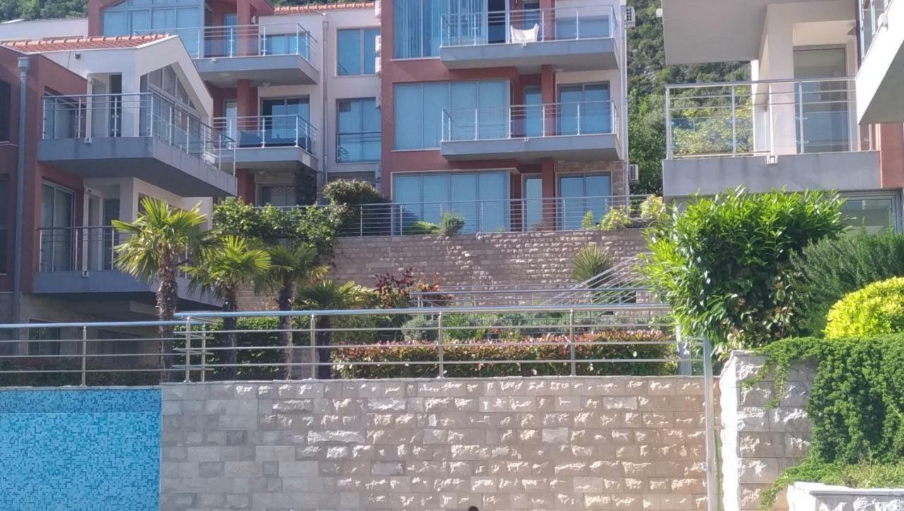 Apartments Acacia Hill Ðenovići Εξωτερικό φωτογραφία