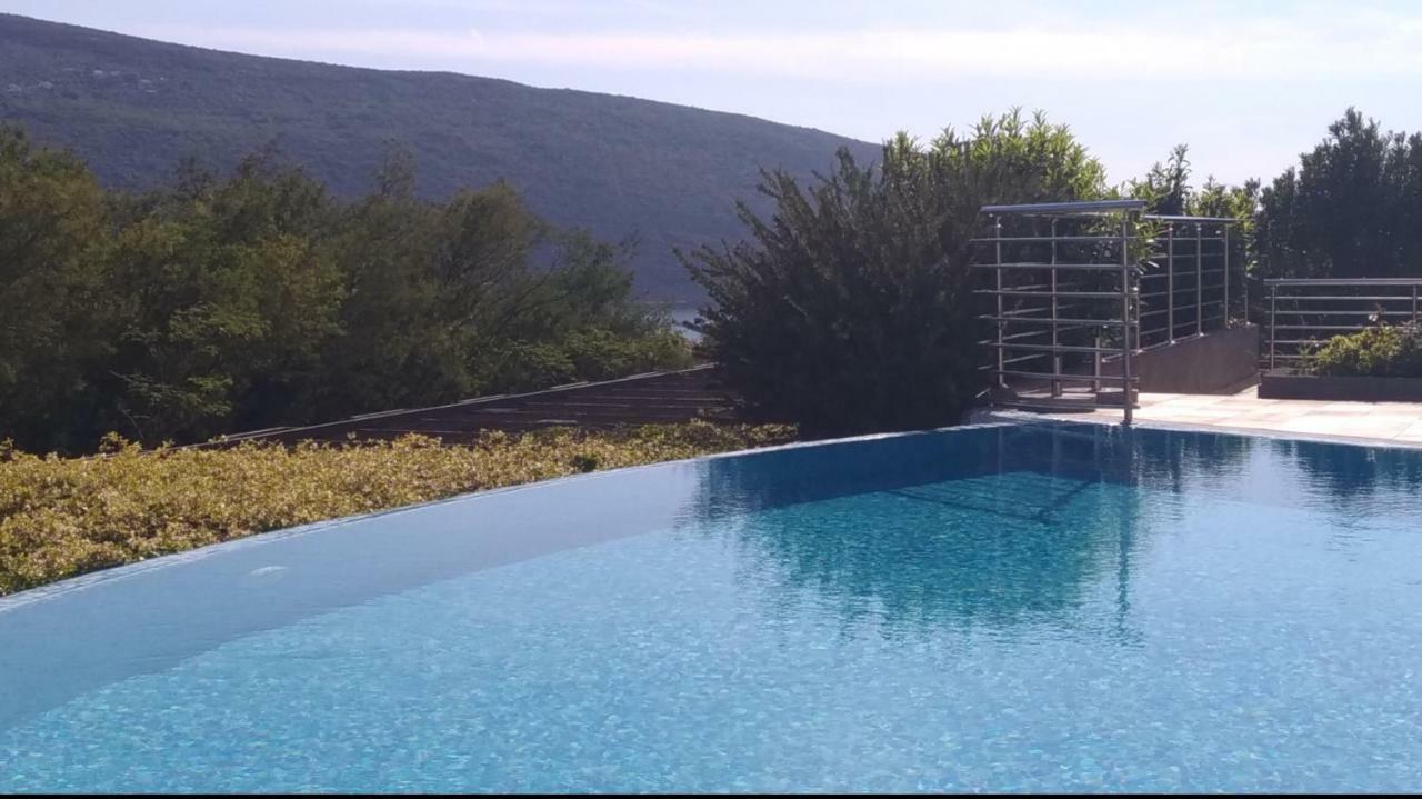 Apartments Acacia Hill Ðenovići Εξωτερικό φωτογραφία